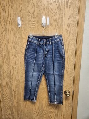 Women's Dark Blue Denim Capri Pants